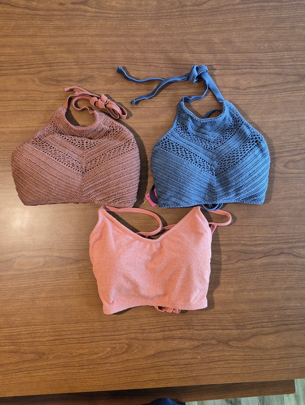 Bundle of 3-Sz D/DD Bikini Tops NEW/Gently Used Blue Coral Knit Sparkly Vacation